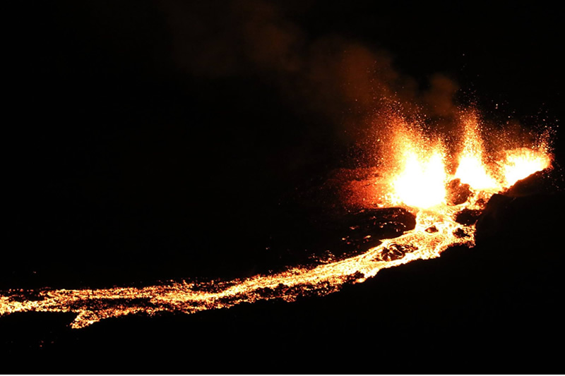 eruption-volcanique-piton-de-la-fournaise-1