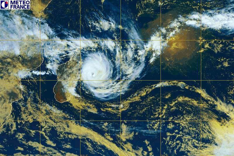 cyclone-saison-2015-2016-reunion--ocean-indien