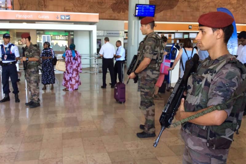 etat-d-urgence-la-reunion-attentats-novembre-2015-fevrier-2016