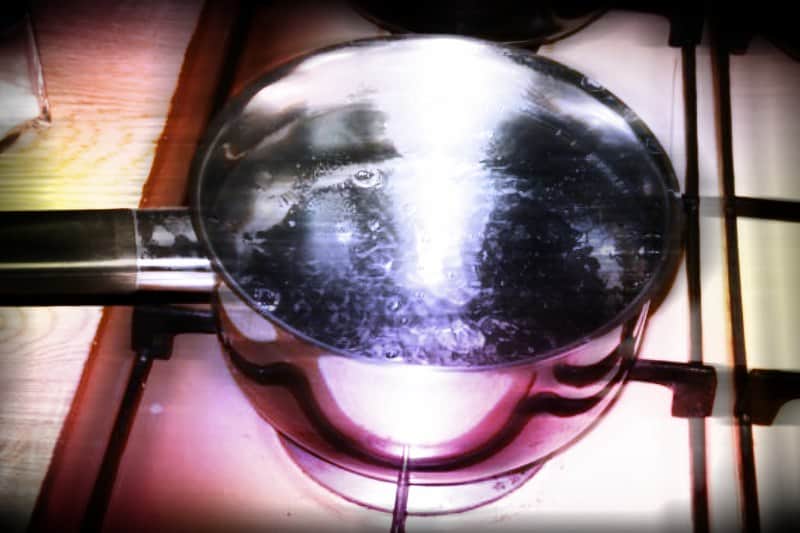 casserole-eau-bouillante