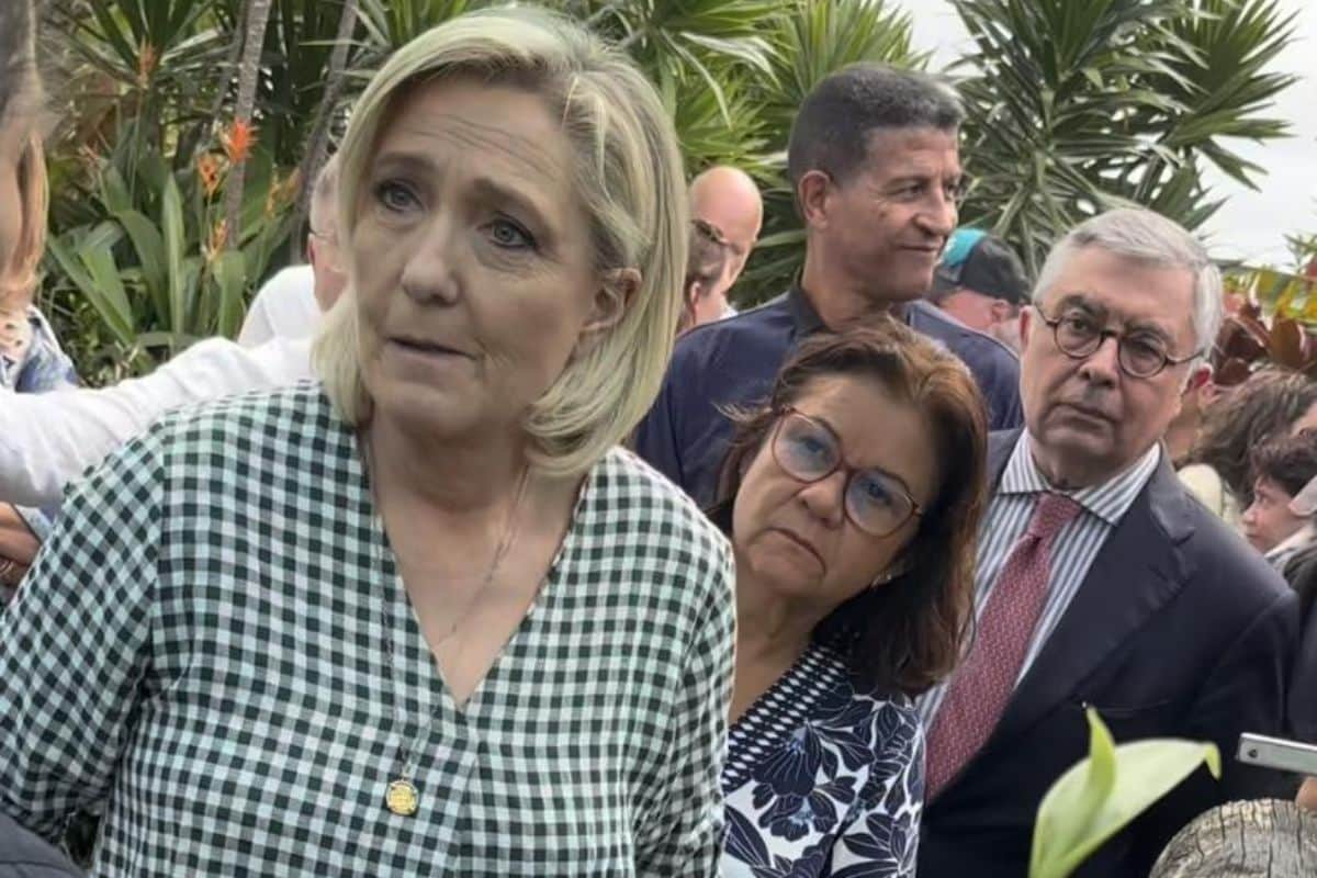 Marine Le Pen à la réunion