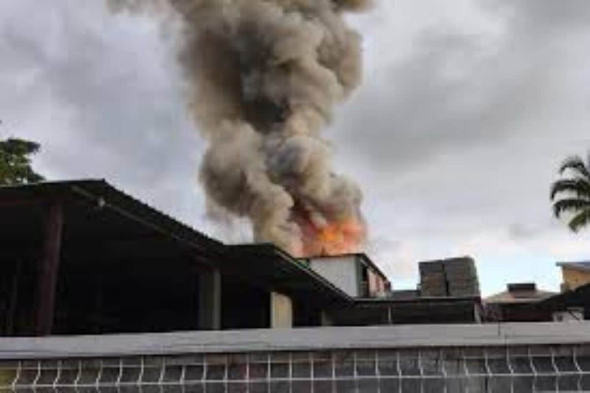 Incendie Maison Deschamps