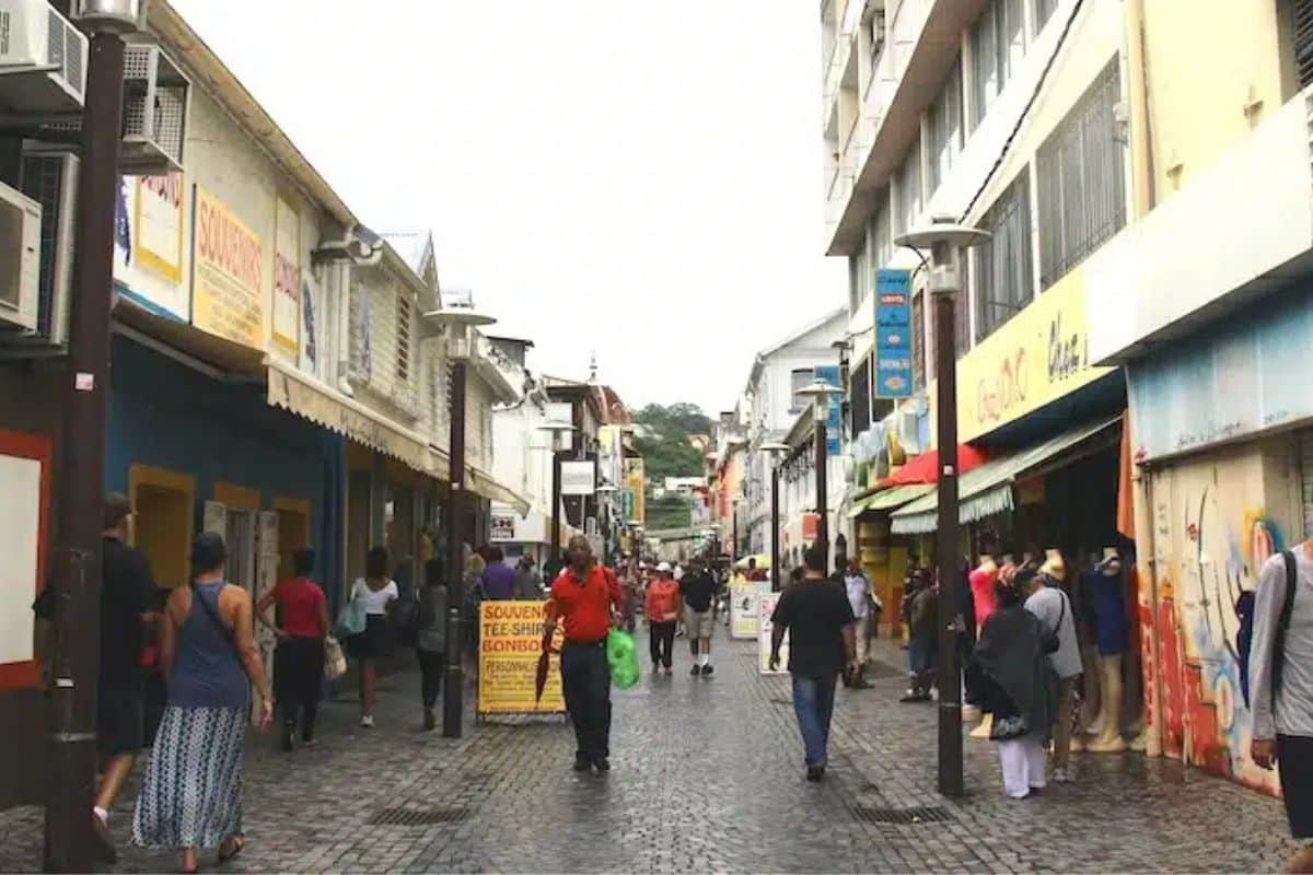 Conséquences sociales de l’indépendance à La Réunion