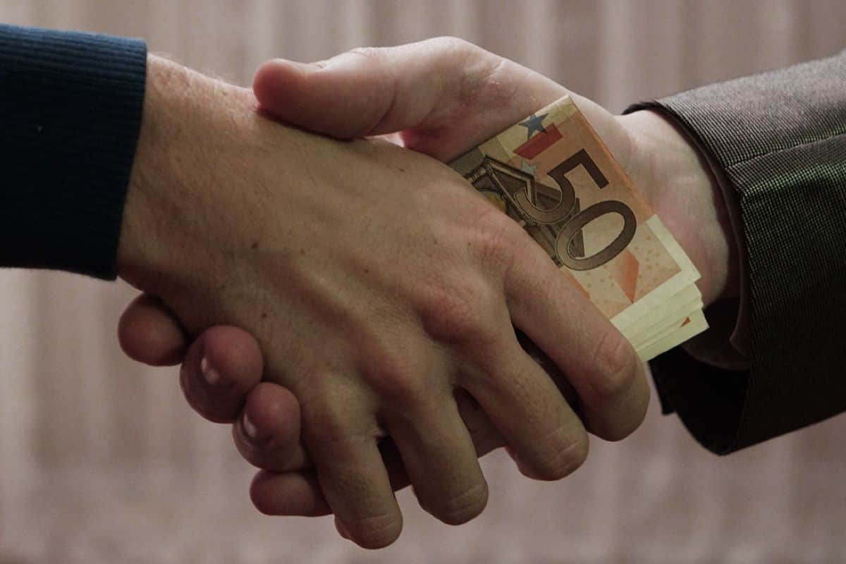 Corruption et gouvernance  un frein à l’indépendance réunionnaise