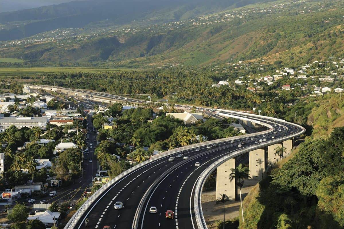 Quelle infrastructure manque cruellement à La Réunion