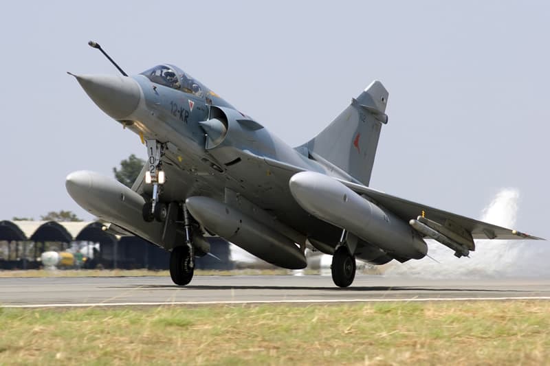 Répliques des attentats parisiens : La France bombarde la Syrie
