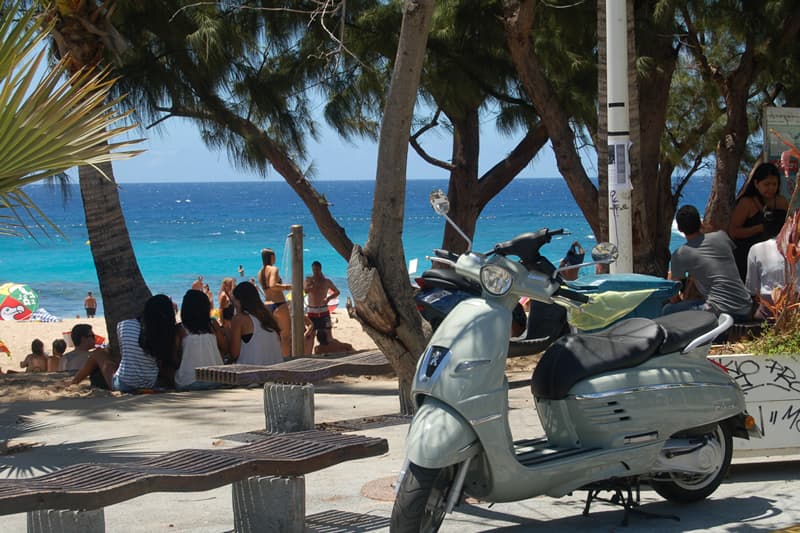 Reprise des compétitions de surf : entre espoir et craintes