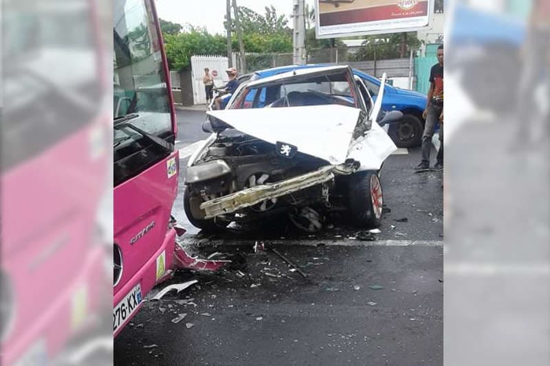 Accident avec un bus à Saint-Louis