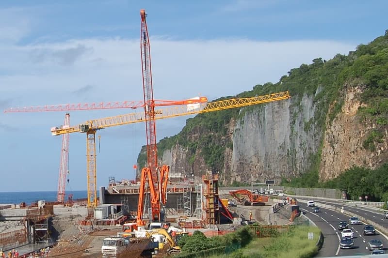 Faut-il fermer définitivement la route du Littoral ?