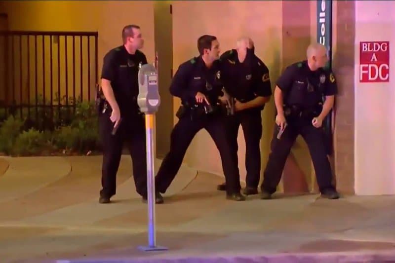Un sniper abat 4 policiers à Dallas aux États-Unis