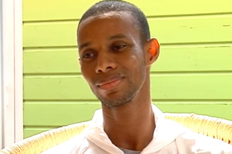 Papa Sané expulsé de La Réunion - son procès d'aujourd'hui annulé