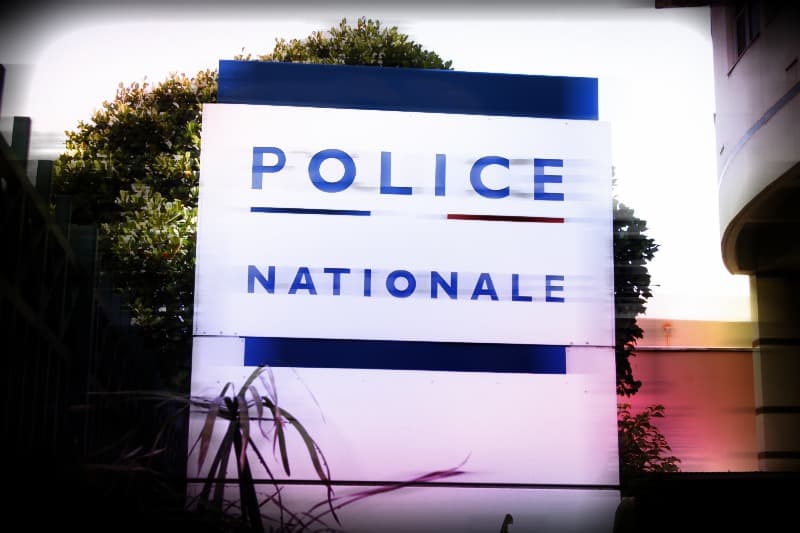 Saint-Pierre : un homme menace de se jeter du toit du conseil départemental