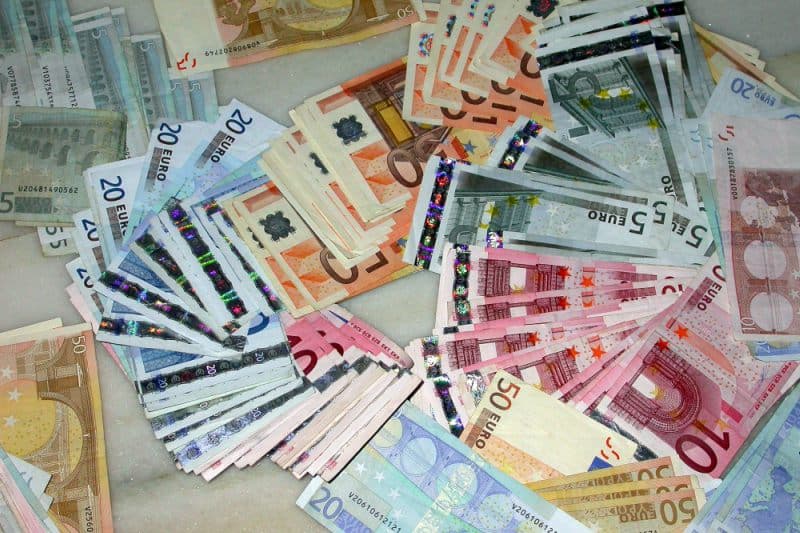 Ils se font subtiliser 50 000 euros… par leur belle-fille