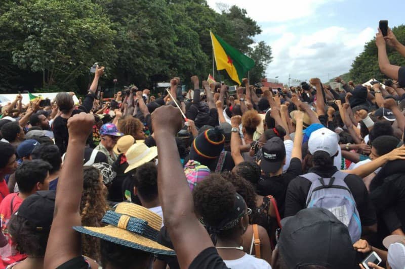 Une nouvelle journée de blocage en Guyane