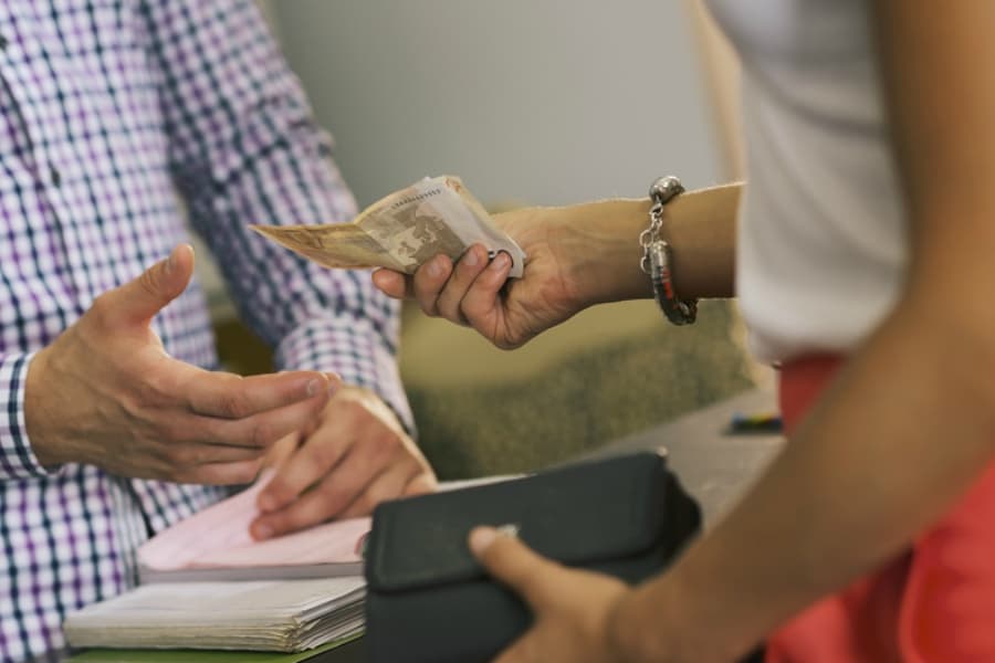 Paiement en espèces : toujours d’actualité à La Réunion