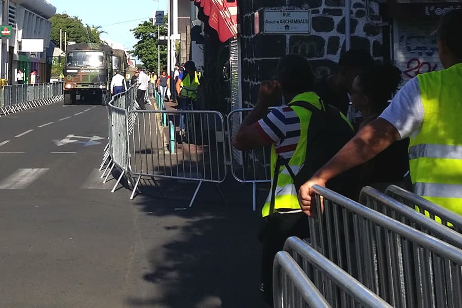 La ministre de l’Outre-mer à la rencontre des Gilets Jaunes de Saint-Pierre