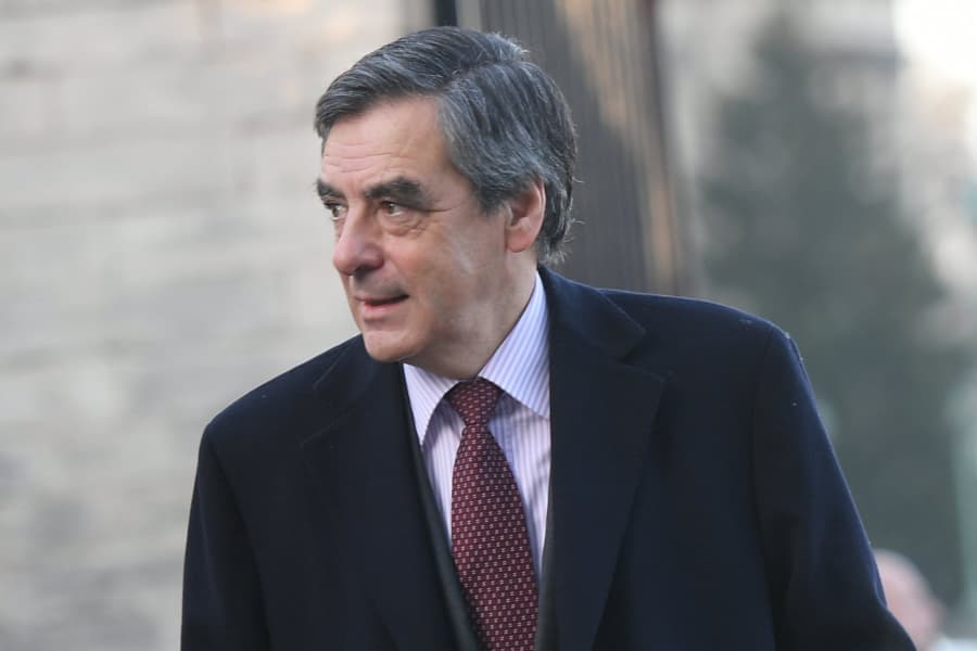 Emploi fictif : François Fillon a été condamné à cinq ans d'emprisonnement dont deux fermes