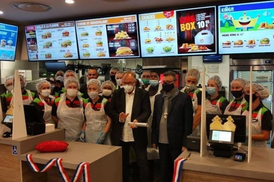 Lebreton inaugure le Burger King de Saint-Joseph