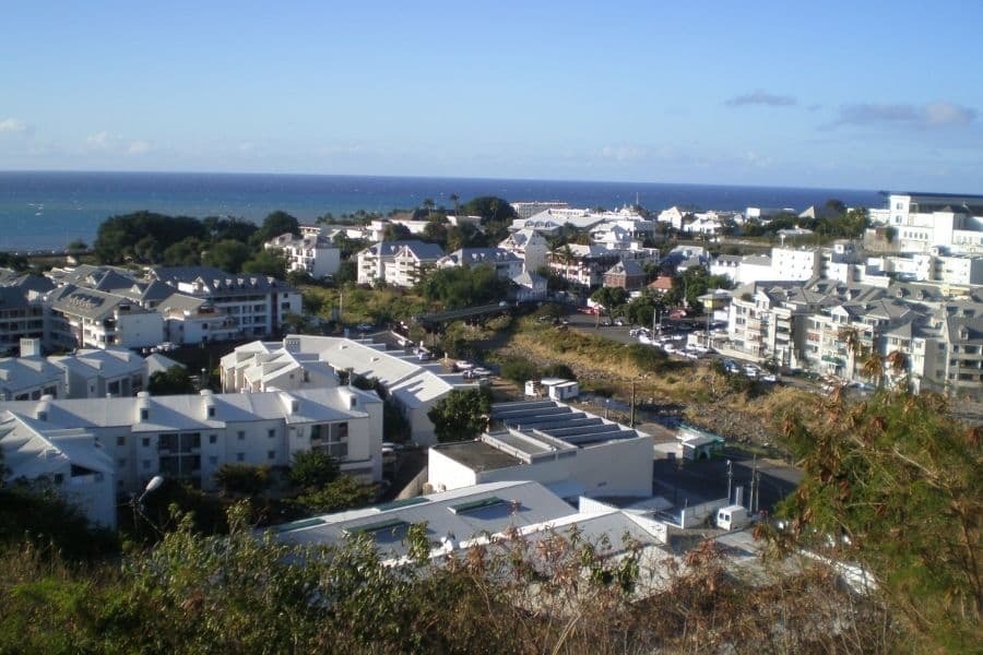 Covid à La Réunion : plus de 1000 cas en une semaine, bientôt un reconfinement ?