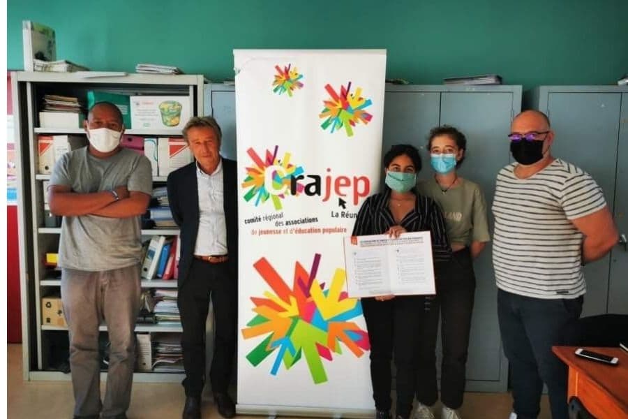 Départ de la délégation réunionnaise du CRAJEP pour le Festival Provox à Poitiers