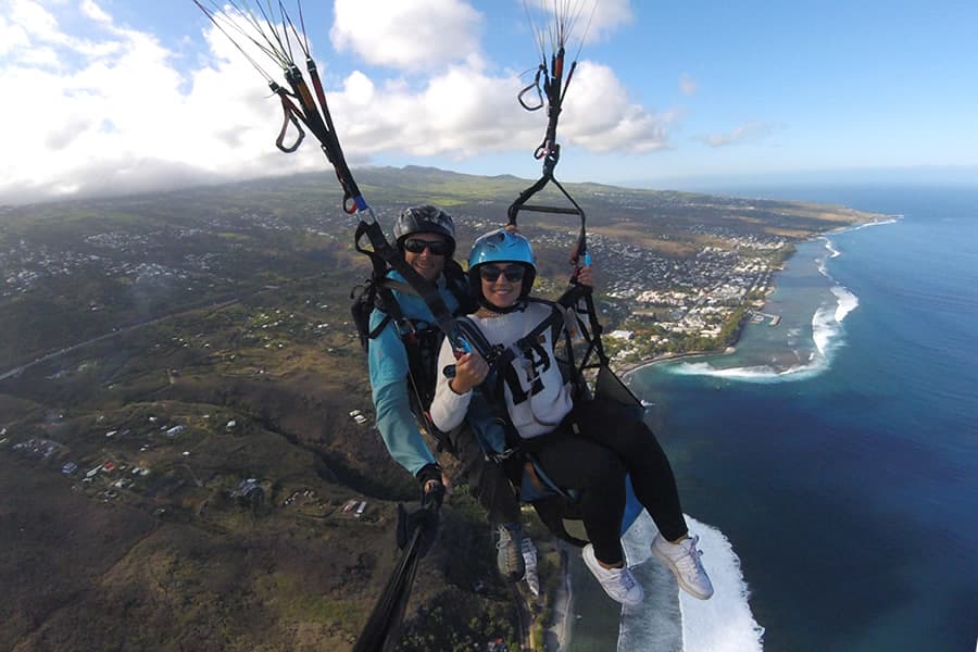 Takavoler : découvrez La Réunion en parapente à Saint-Leu !