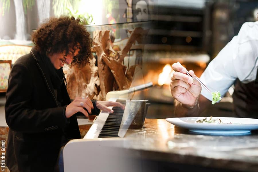 Quand la cuisine gastronomique rencontre le piano de William Mendelbaum à La Réunion