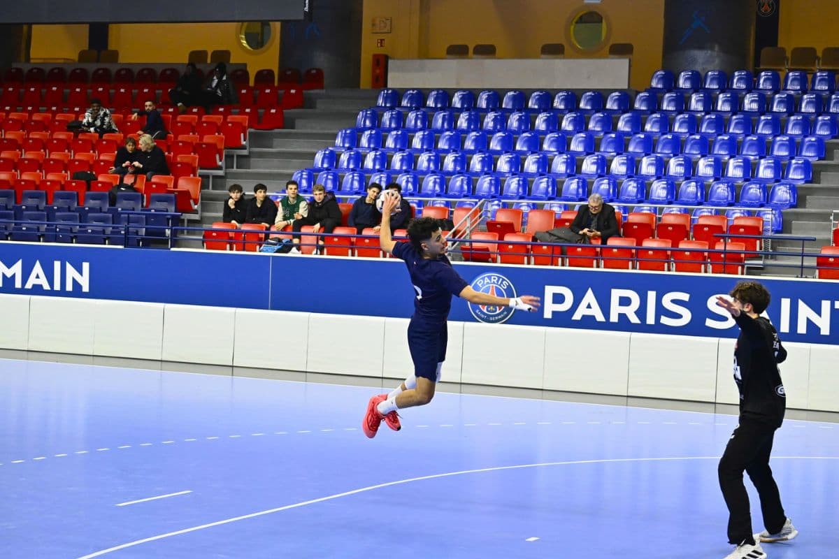 Théo Ducap, un talent réunionnais du Paris Saint-Germain Handball, sélectionné en équipe de France U19