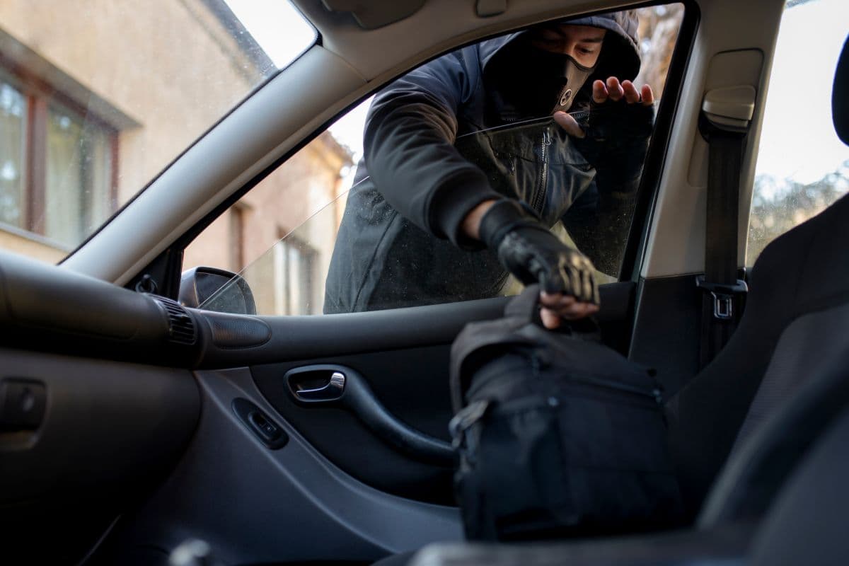 Braquage à Saint-André : un jeune homme en garde à vue