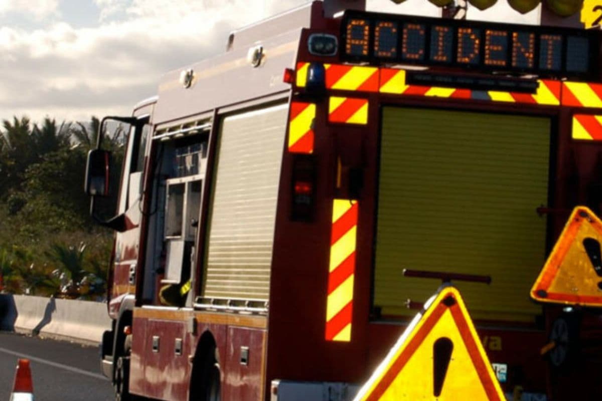 Accident à Sainte-Marie : collision entre une moto et une voiture crée un important embouteillage