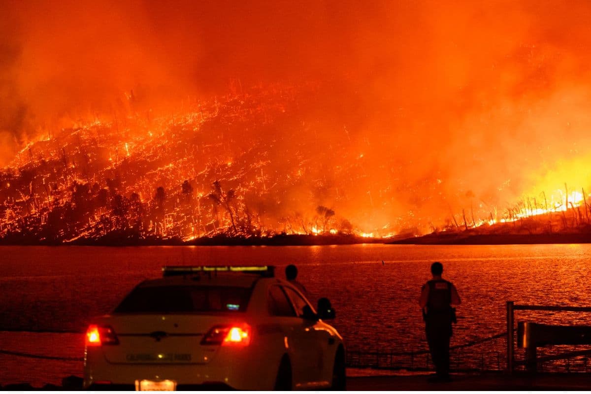 Incendie en Californie : 150 000 hectares brûlés et des milliers d’évacuation