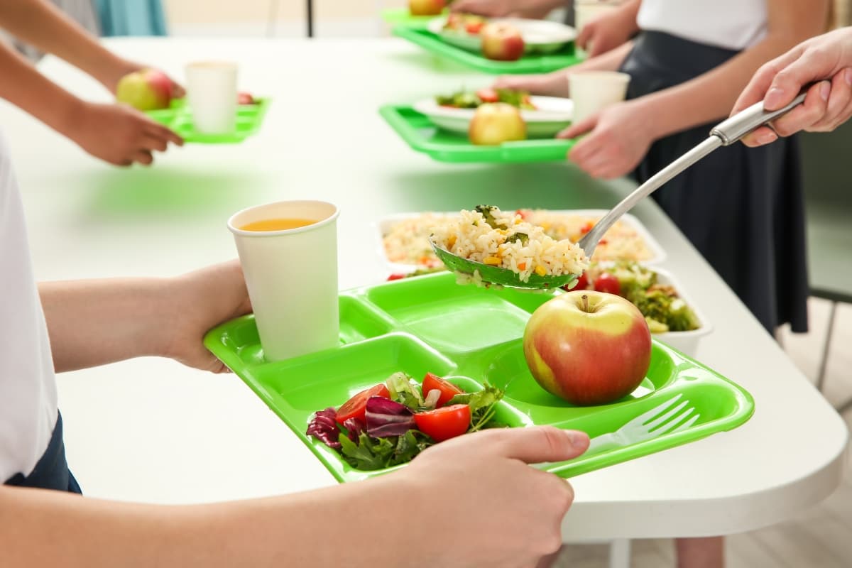 Le Port : une cantine scolaire gratuite pour tous dès 2025 !