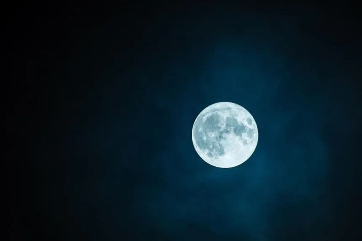 La Réunion éblouie par la "super Lune bleue" cette nuit