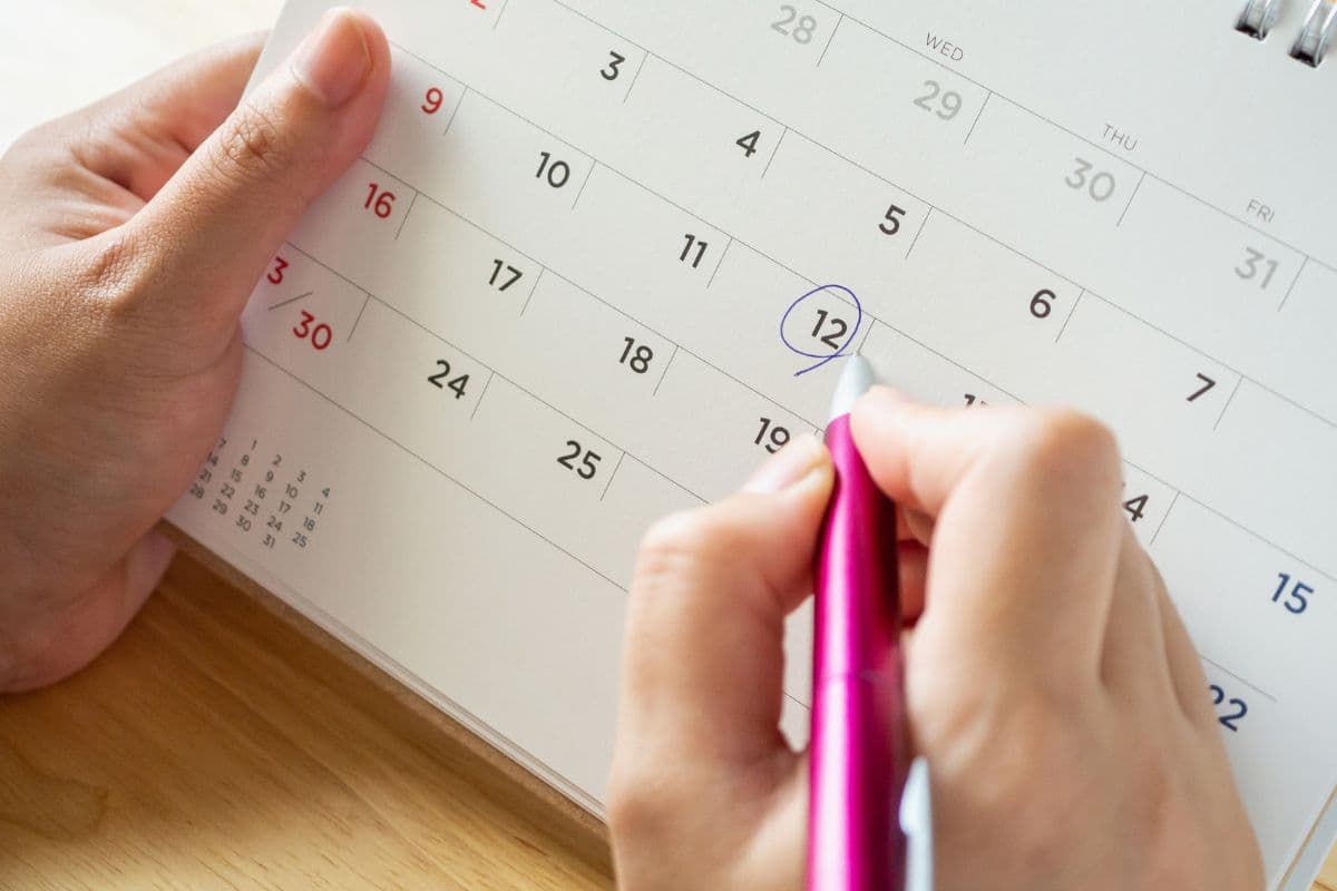 Comment profiter de 32 jours de repos en 2025 avec seulement 5 jours de congés ?