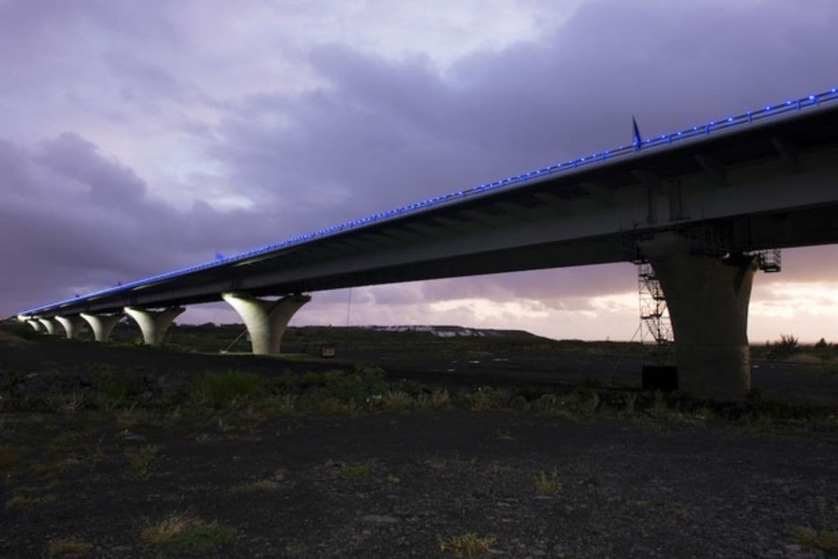 Saint-Louis une femme saute du pont de la rivière Saint-Étienne