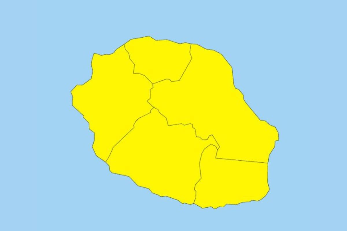 Vigilance jaune pour fortes pluies et orages à La Réunion