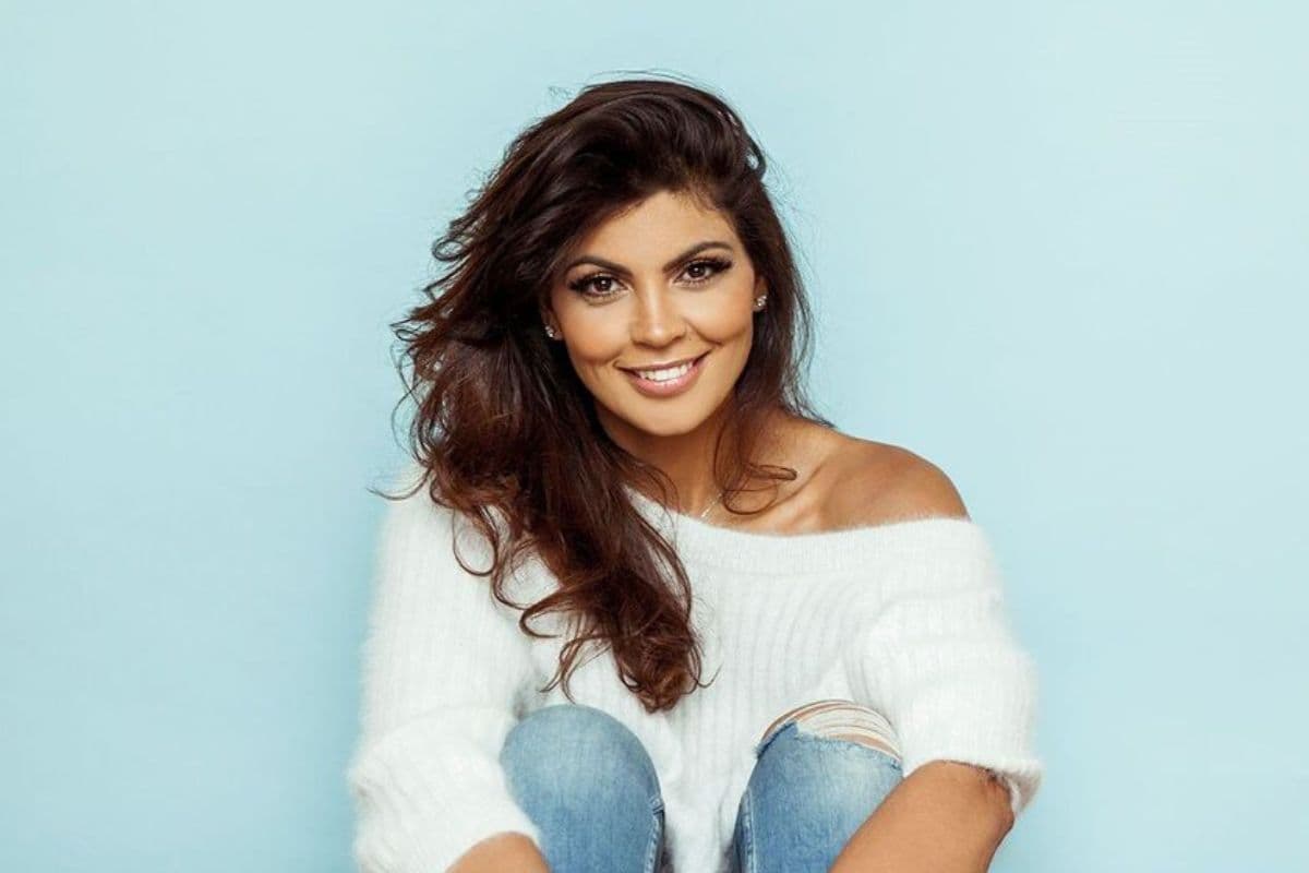 Nawell Madani en spectacle à La Réunion le 29 octobre 2025 au Théâtre Luc Donat