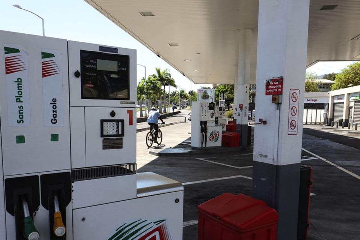Prix des carburants en mai 2025 : les baisses se confirment pour le sans-plomb et le gazole