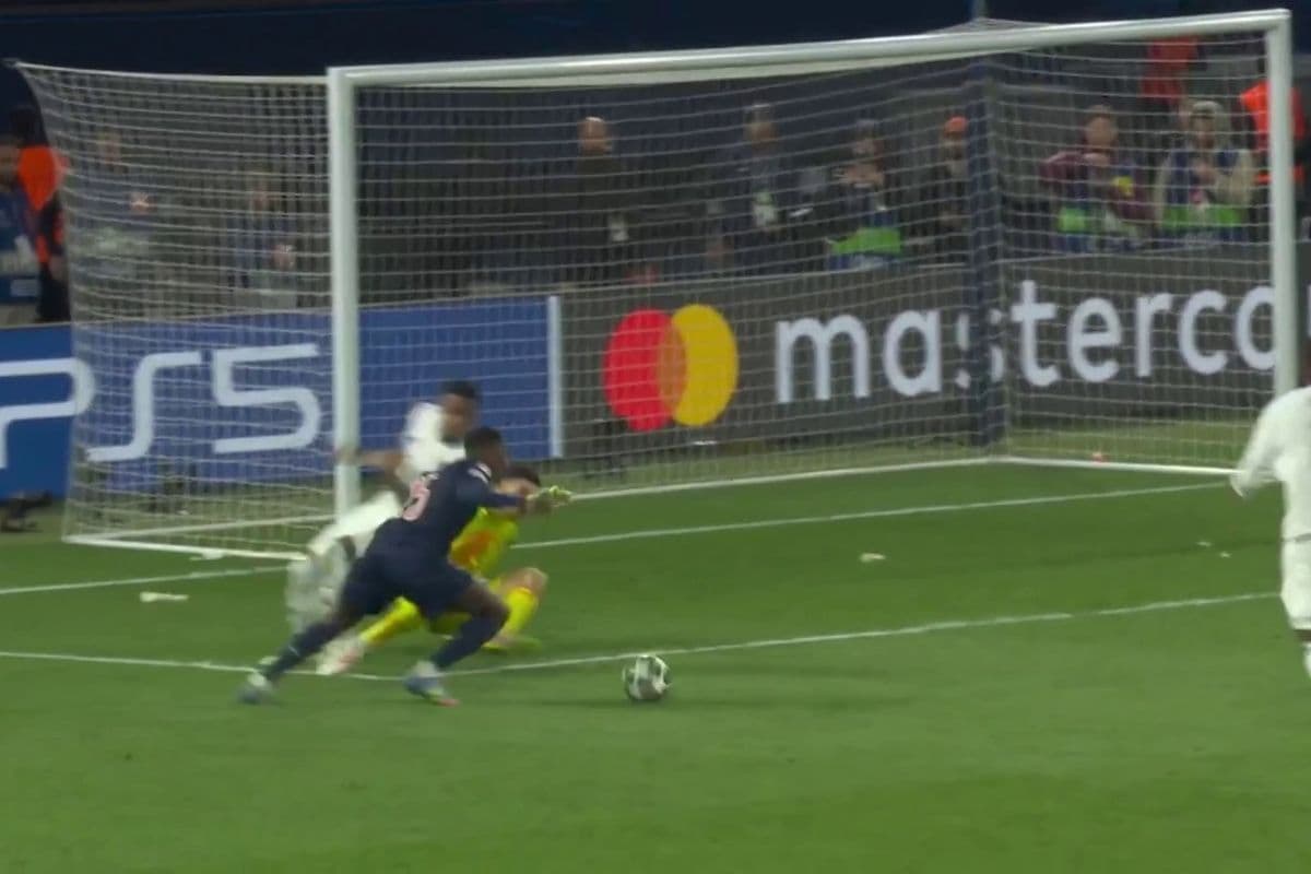 Paris prend une option sur la demi-finale avec une victoire 3-1