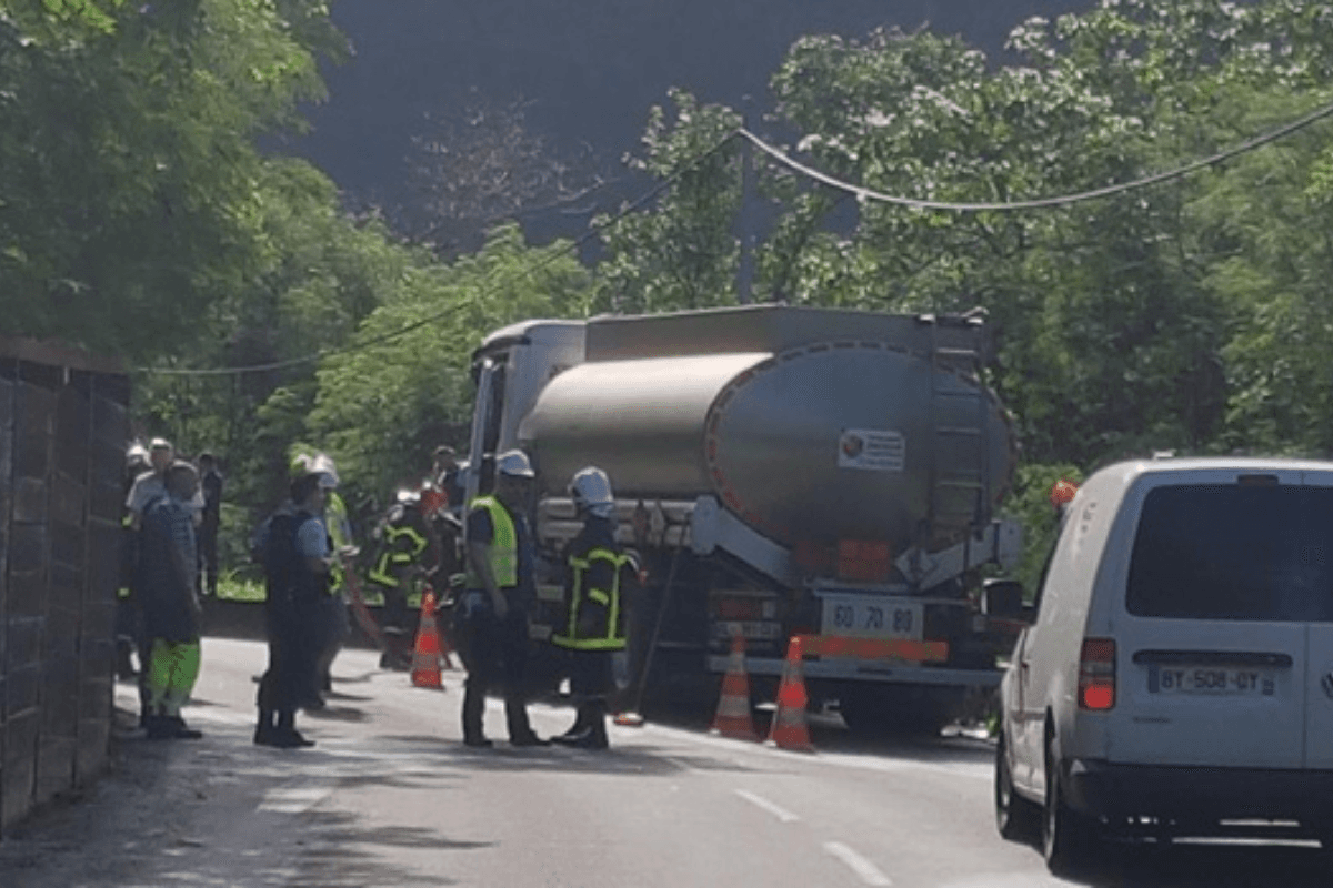 Transport de matières dangereuses : frayeur maîtrisée sur la route de Cilaos