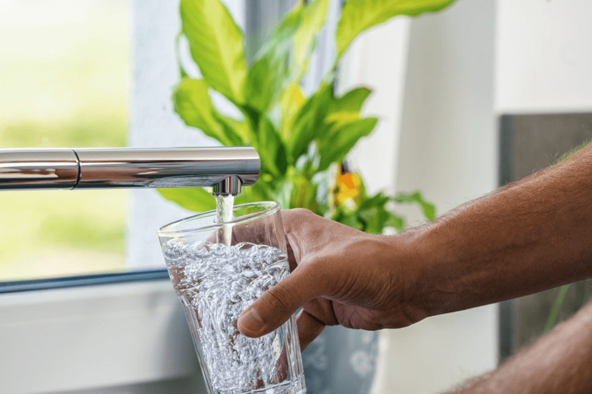 Comment économiser l’eau à la maison en période de sécheresse : vos astuces comptent !