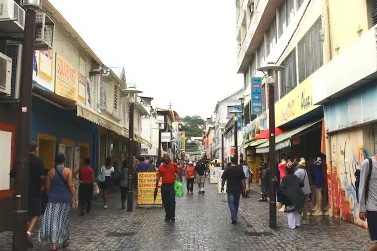 Conséquences sociales de l’indépendance à La Réunion