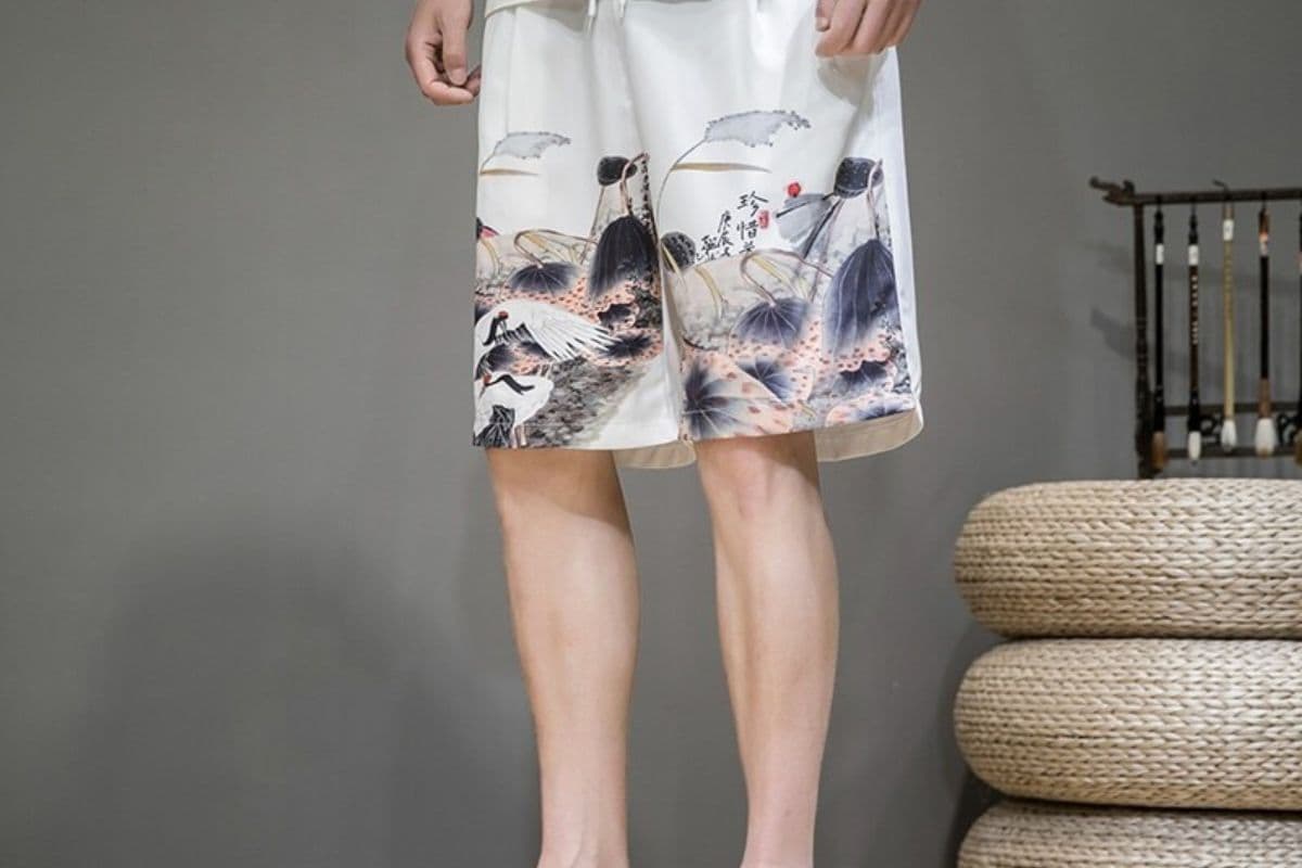 Tokyo : les hommes encouragés à porter des shorts au travail, une polémique éclate autour des femmes