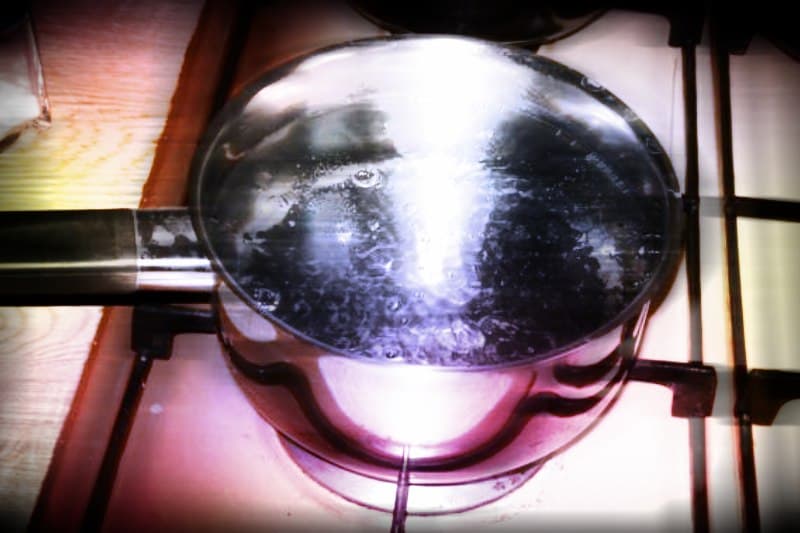 casserole-eau-bouillante