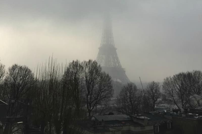 polution-et-neige-paris