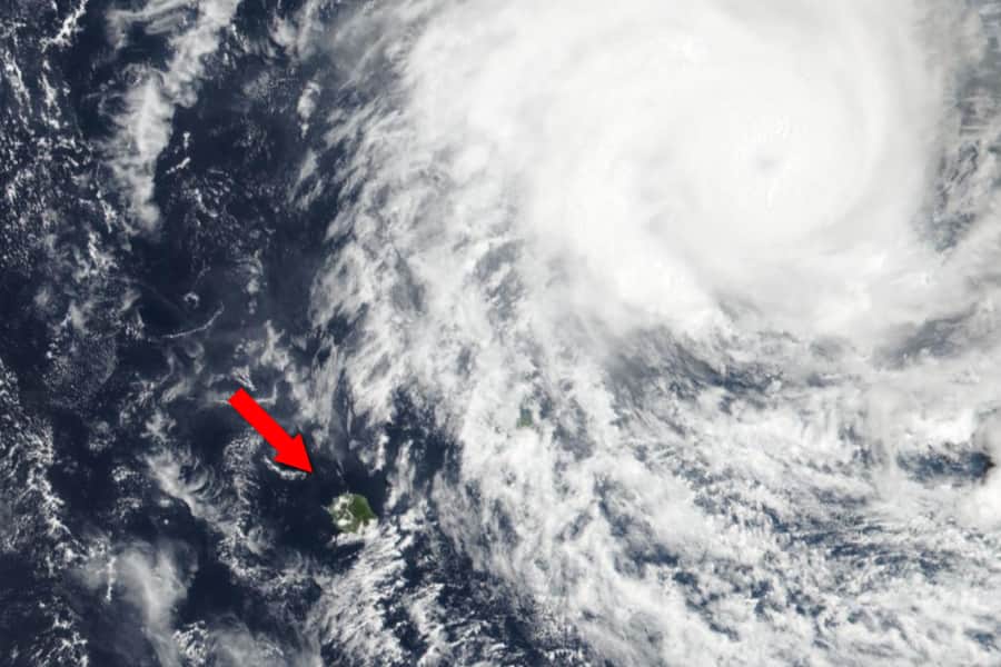 cyclone-batsirai-approche-reunion