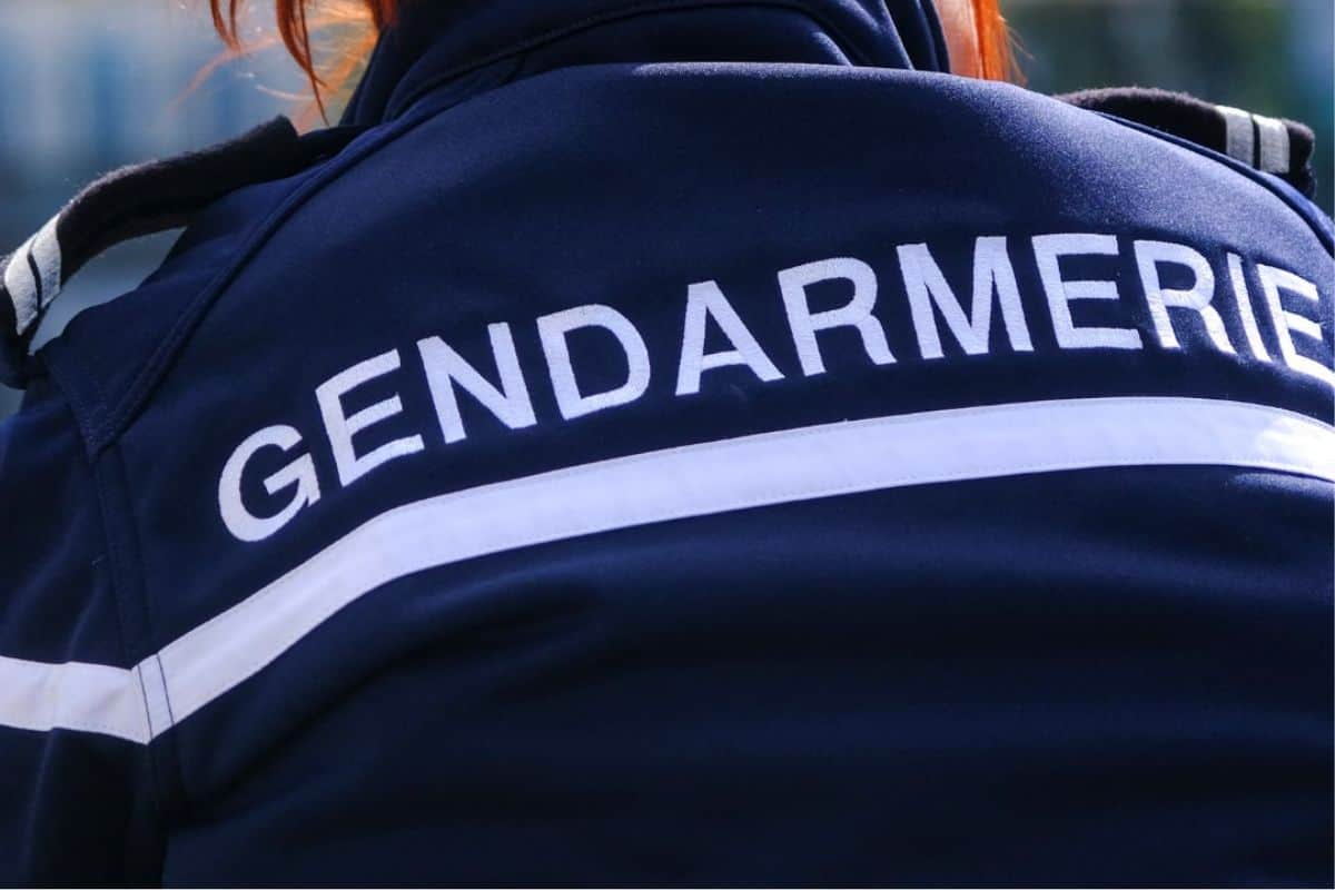 Un garçon de 15 ans avoue le meurtre de ses parents