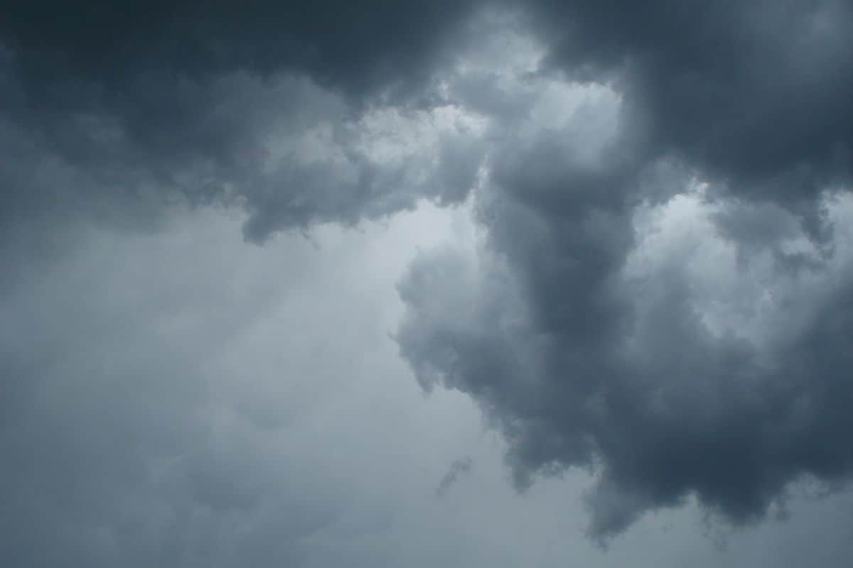 Après une matinée ensoleillée, des averses attendues cet après-midi à La Réunion