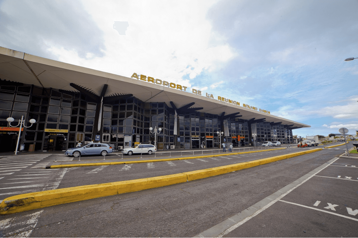 ressemblement Kanak à l'aéroport