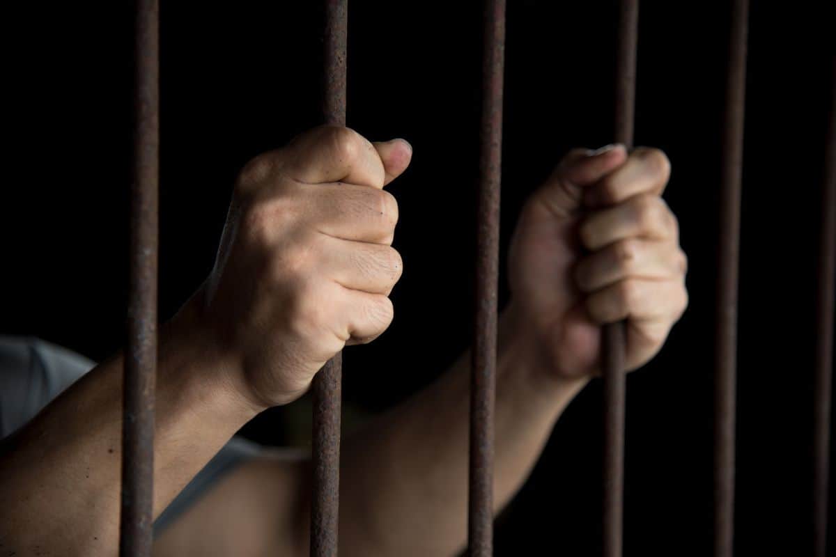 Évasion à la prison d'Arles un détenu profite de sa permission de sortie pour s'échapper juste après avoir voté.