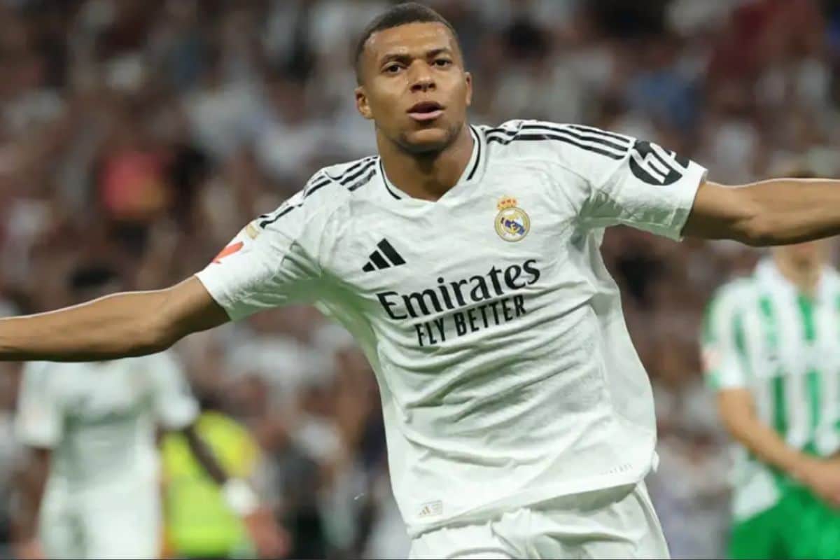 Kylian Mbappé élu meilleur joueur de septembre au Real Madrid